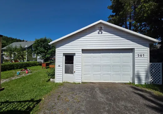 House for sale - 207 Rue Lebel, Matane, G0J 3E0