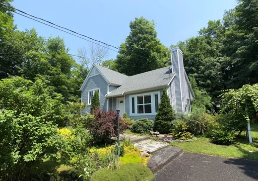 Maison à vendre - 108 Rue des Fougères, Bromont, J2L 1X2