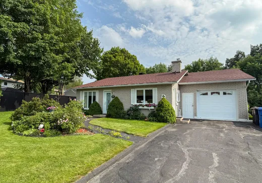 Maison à étages à vendre - 1241 Rue Dornier, Fleurimont, J1E1B4