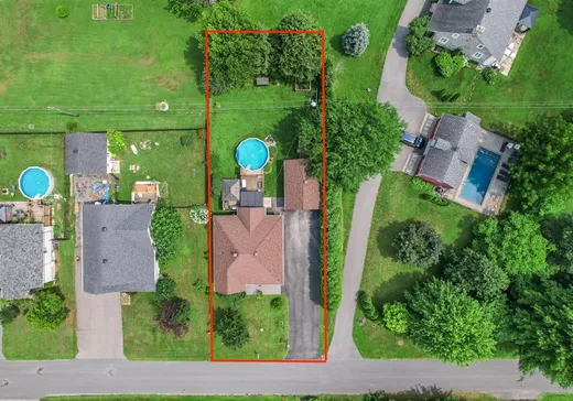 Bungalow à vendre - 21 Rue Dupuis, Coteau-du-Lac, J0P1B0