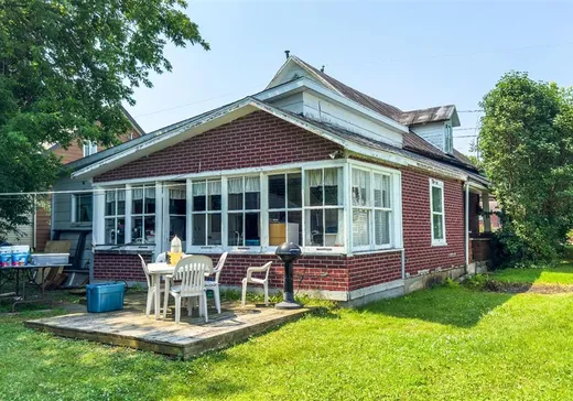 Maison à vendre - 29 Rue du Canal N., Grenville, J0V 1J0