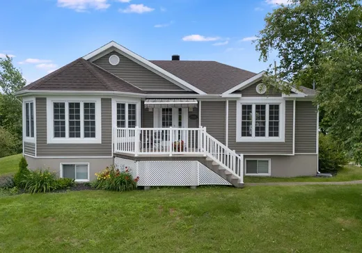 Bungalow for sale - 2086 Rue Coaticook, Les Nations, J1L2K3