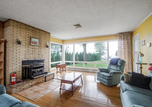Maison à vendre - 131 32e Avenue, Sainte-Barbe, J0S 1P0