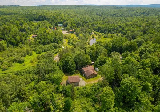 Two or more stories for sale - 168 Ch. du Domaine, Cookshire-Eaton, J0B1M0