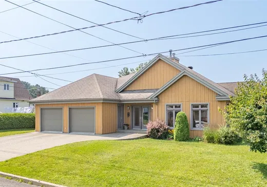 Bungalow à vendre - 1657 Av. Taschereau, Plessisville, G6L5T7