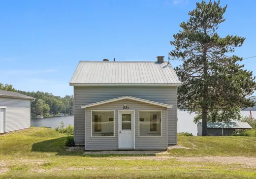 Two or more stories for sale - 531 Ch. du Lac-Long, Riviére-Windigo, J0X1C0