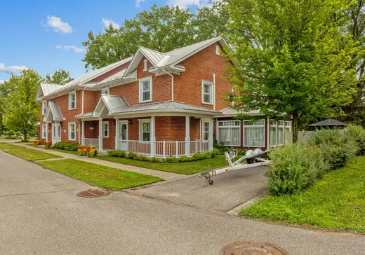Maison à vendre - 805 Rue De Frontenac, Berthierville, J0K 1A0