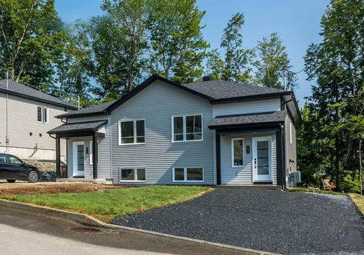 Bungalow à vendre - 2010 Rue de la Golconda, Sherbrooke, J1H0N1