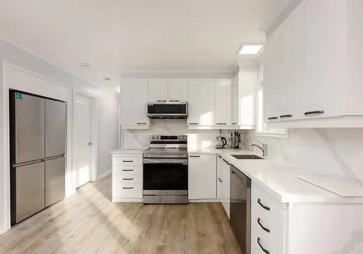Maison à vendre - 975 Rue Latour, St-Hubert, J3Y 6X9