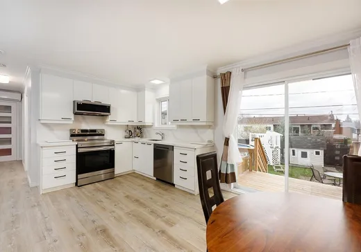 Maison à vendre - 975 Rue Latour, St-Hubert, J3Y 6X9