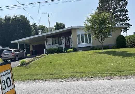 Bungalow for sale - 1741 Rue Gauthier, Saint-Theodore-d'Acton, J0H1Z0