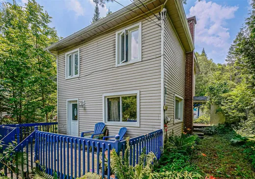 House for sale - 90 Rue Chartier, Lac-des-Seize-Iles, J0T 2M0