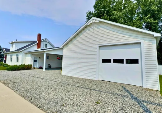 Maison à vendre - 23 Rue St-Jean-Batiste S., Ville-Marie, J9V 1V5