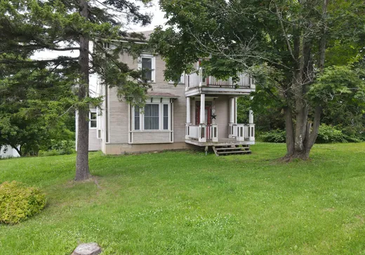 House for sale - 283 Rue Principale, Mansonville, J0E 1X0
