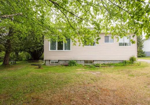 Maison à vendre - 511 6e Avenue, Senneterre, J0Y 2M0
