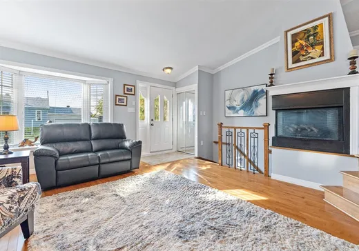 Maison à vendre - 1435 Rue Gabrielle-Roy, Sainte-Julie, J3E 1R4