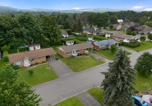Maison à vendre - 17 Rue Chevalier, Victoriaville, G6P 6G4