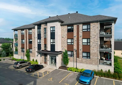 Condo for sale - 910 Boul. du Curé-Labelle 103, Blainville, J7C2L2