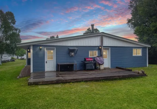 Bungalow à vendre - 334 Chute du Pin Rouge, Témiscaming, J0Z3R0