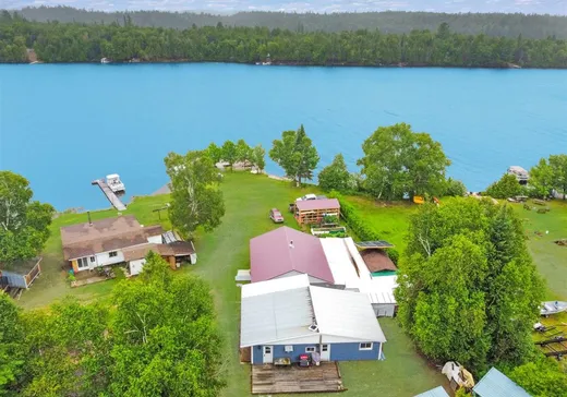 Maison à vendre - 334 Chute du Pin Rouge, Témiscaming, J0Z 3R0