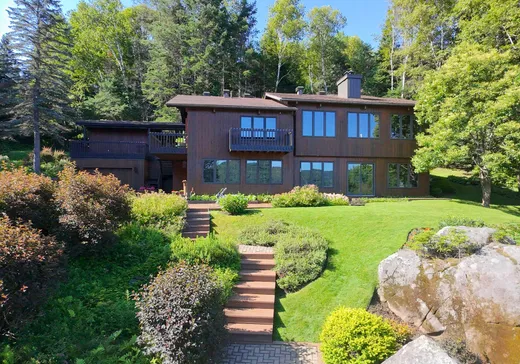 Two or more stories for sale - 4630 Rue Bélair, Val Morin, J0T2R0