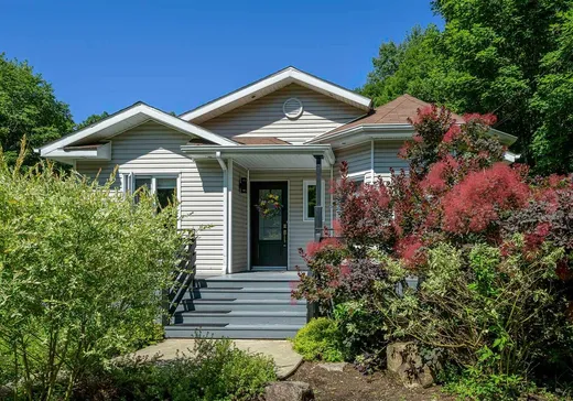 Bungalow à vendre - 1562 Rue Michel-Blondin, Prévost, J0R1T0