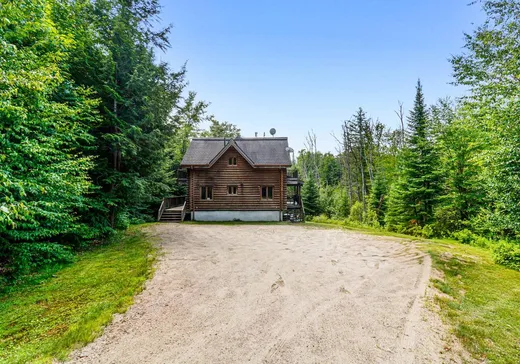 House for sale - 570 Ch. des Pionniers, Mont-Tremblant, J0T 1H0