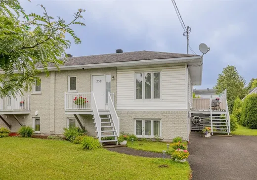 Maison à vendre - 259 Av. Thibodeau, Saint-Marc-des-Carrières, G0A 4B0
