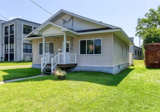 Bungalow à vendre - 131 Rg de la Petite-Rivière, Louiseville, J5V2H3