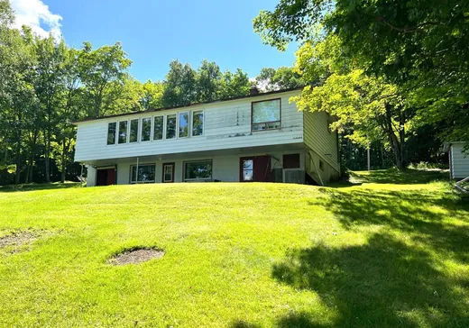 Bungalow for sale - 281 Ch. du Lac, Lac-Mégantic, G0Y1H0