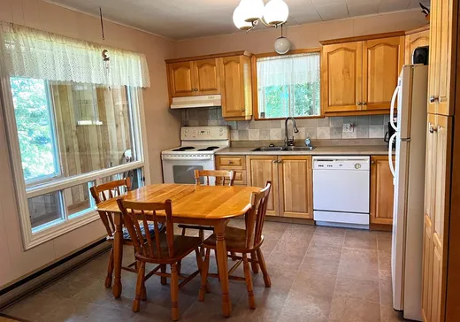House for sale - 281 Ch. du Lac, Lac-Mégantic, G0Y 1H0