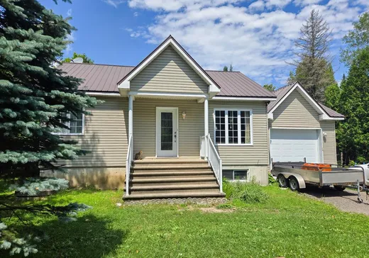 Bungalow à vendre - 3950 Ch. de la Rivière-Perdue, Wentworth, J0T1Y0
