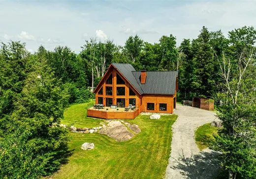 Maison à vendre - 55 Rue du Soleil, Saint-Hippolyte, J8A 3R4