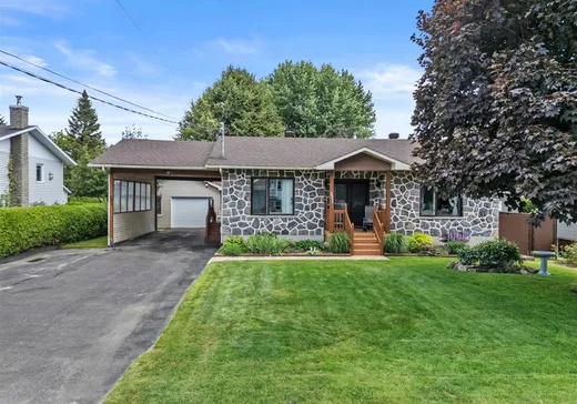 Bungalow for sale - 321 Rue St-François, St-Germain-De-Grantham, J0C1K0