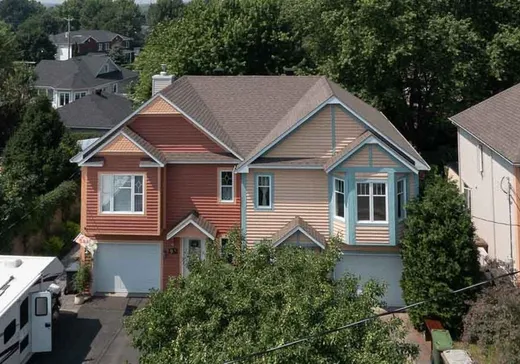 Two or more stories for sale - 11 Rue des Merisiers, Kingsey Falls, J0A1B0