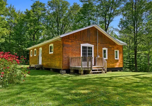 Maison à vendre - 17-20 Ch. Beaver Bay, Thorne, J0X 2A0