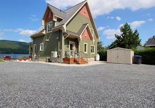 Maison à vendre - 1894C Rue Ste-Marie, Pohénégamook, G0L 1J0