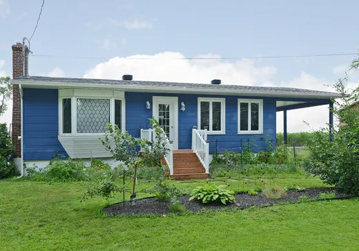 Maison à étages à vendre - 650 65e Avenue, Saint-Zotique, J0P1Z0