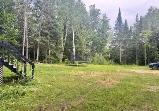 Maison à vendre - 151 Route 311, Lac-Saint-Paul, J0W 1K0