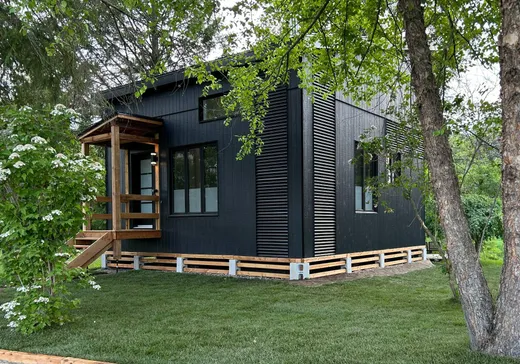Two or more stories for sale - 531 Ch. de la Presqu'île, St-Andre-Avellin, J0V1W0