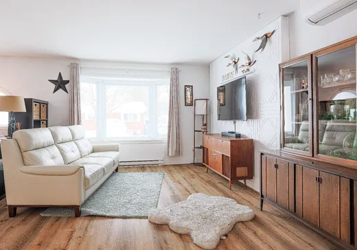 Maison à vendre - 1045 Rue Bailly, Laval (Auteuil), H7H 1T6