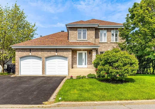 Maison à étages à vendre - 46 Rue du St-Laurent, Varennes, J3X2A3