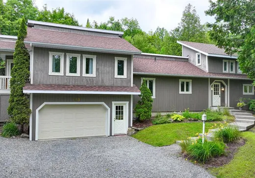Maison à vendre - 743 Rue Neil, Magog, J1X 5M2