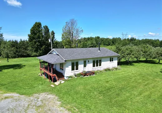 Maison à vendre - 100 Ch. Healy, Valcourt, J0E 1Y0