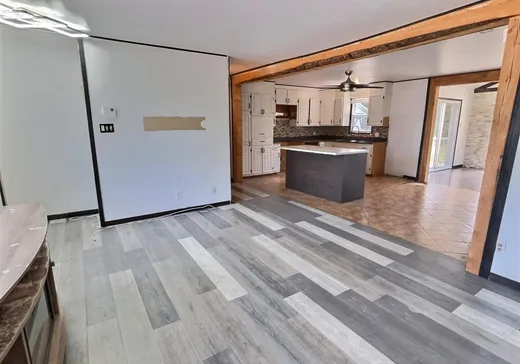 Maison à vendre - 9A Rue Perreault, Warwick, J0A 1M0