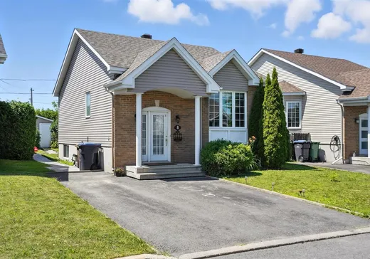 Bungalow à vendre - 8 Rue Joseph-Charles-Coallier, Saint-Jean-sur-Richelieu, J2W3A1