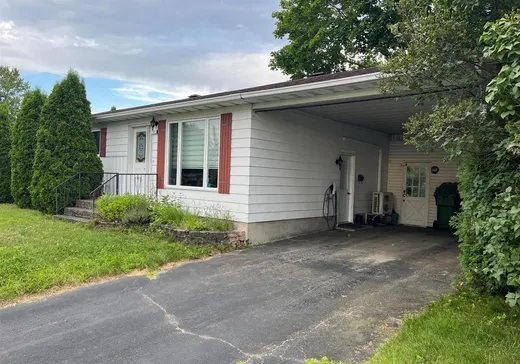 Maison à vendre - 3 Rue de la Concorde, Victoriaville, G6P 6Y5