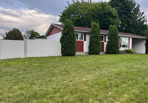 Maison à vendre - 3 Rue de la Concorde, Victoriaville, G6P 6Y5