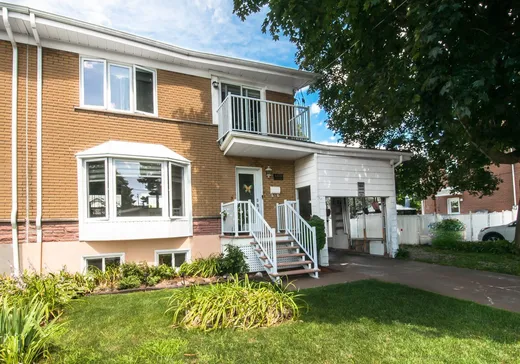 Two or more stories for sale - 1373 Rue De Gaulle, St-Hubert, J4T1M3