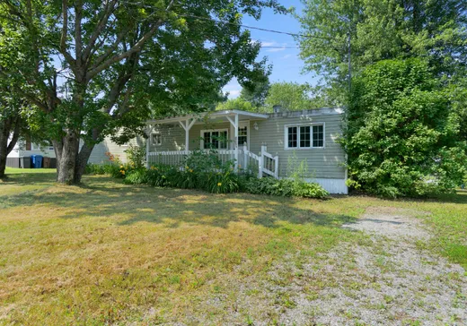 House for sale - 971 Rue Cartier, Valcourt, J0E 2L0